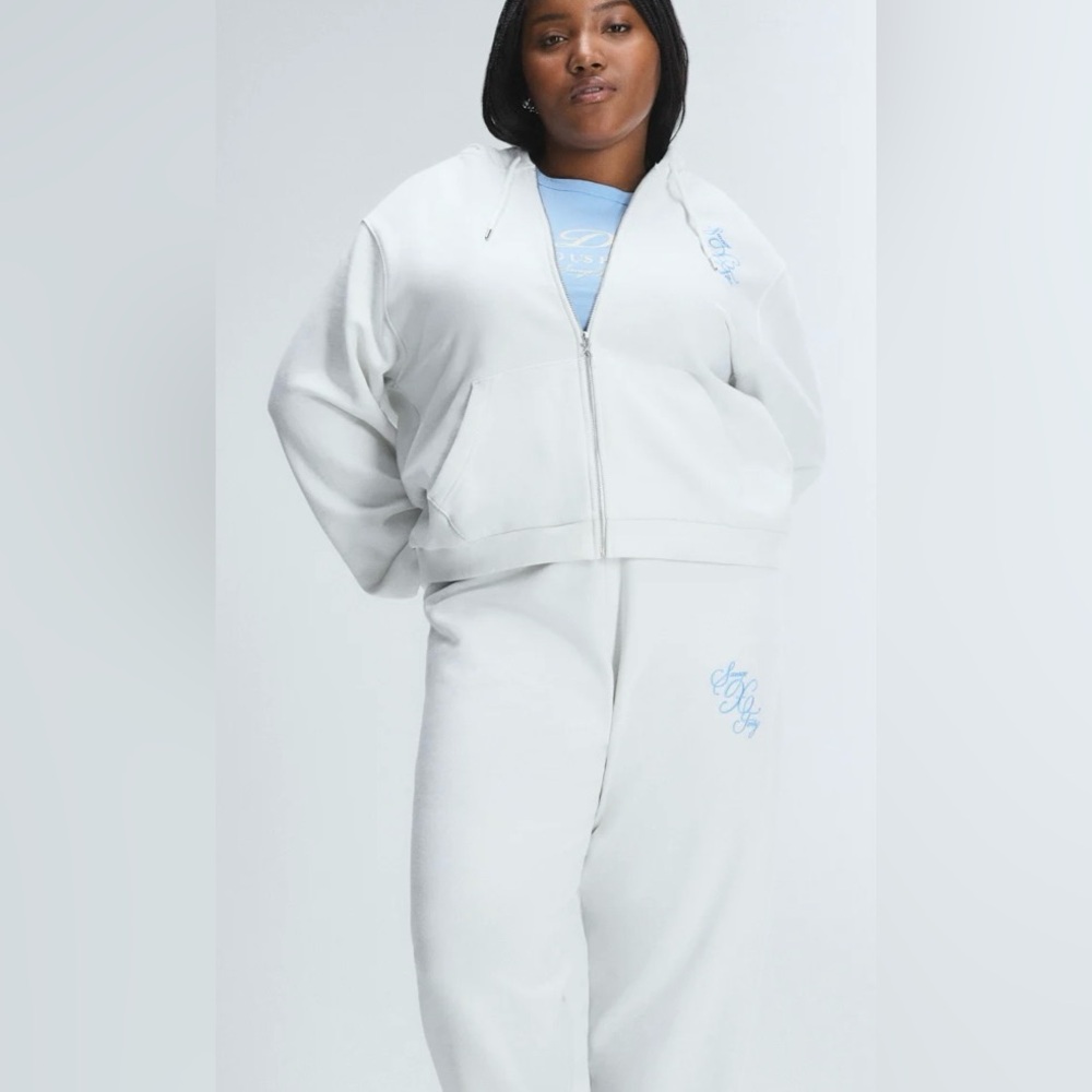 Bride Hoodie (travel outfit or get ready outfit) - Picture 2 of 7